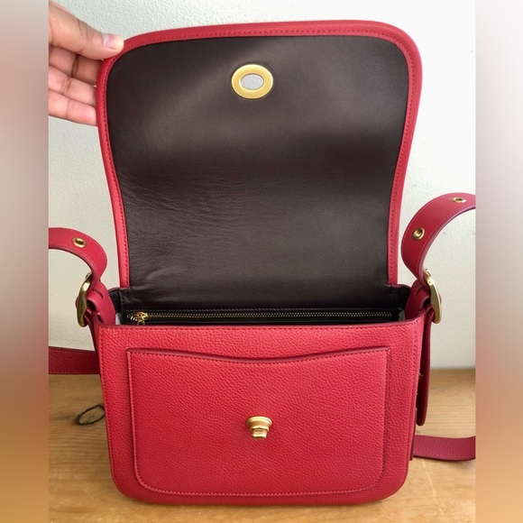 S⭕️LD‼️New Coach Pebbled Leather Rambler Red Apple - Picture 5 of 8